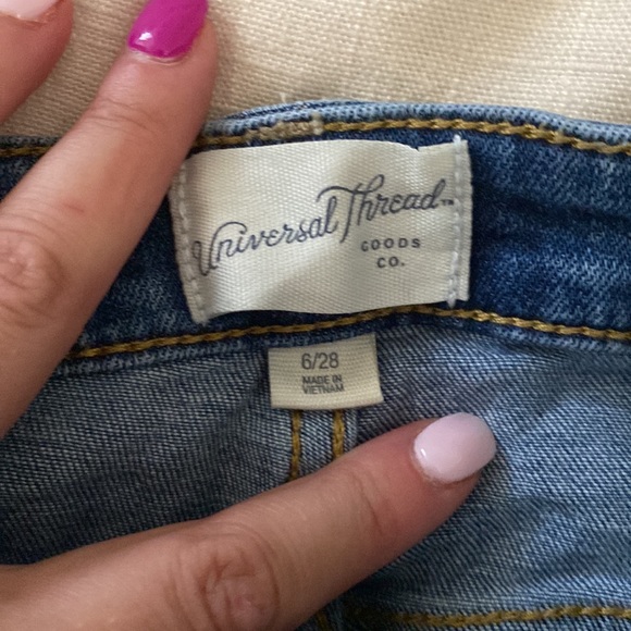 Universal Thread Jeans - Picture 5 of 6